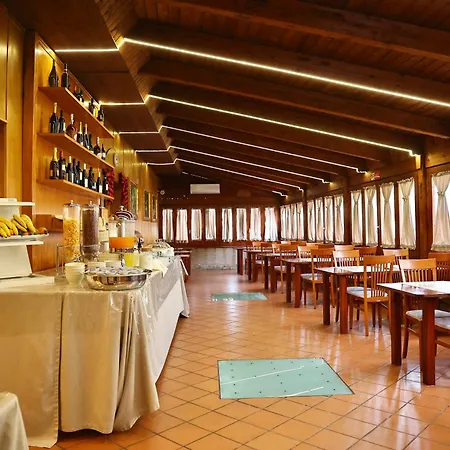 Hotel Max Aversa