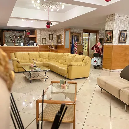 Hotel Max 3*