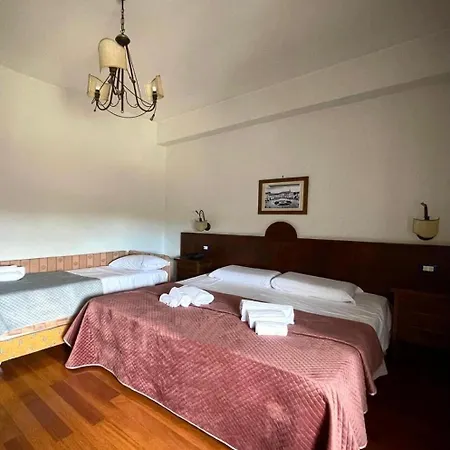 Max Hotel