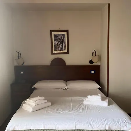 Otel Max 3*