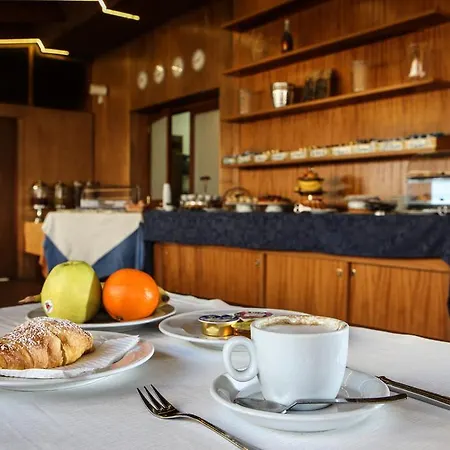 Max Hotel Aversa